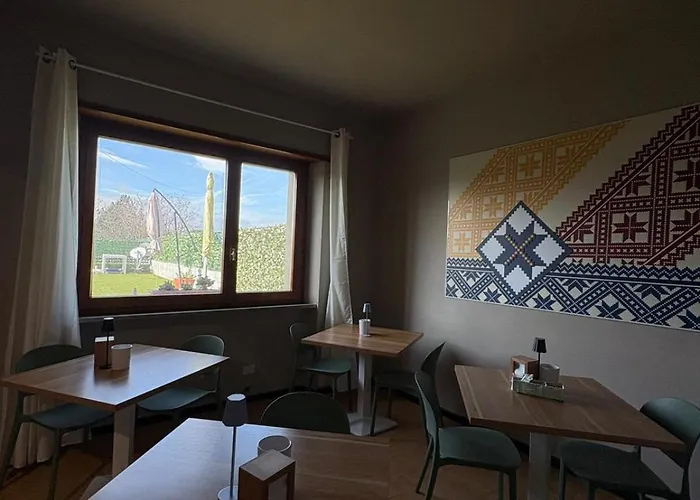 Dimora Alta בית הארחה 4*